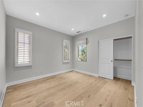 61  Acorn Glen  , Irvine, CA