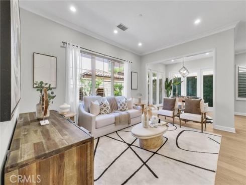 61  Acorn Glen  , Irvine, CA