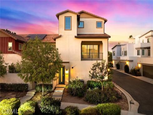 115  Frame  , Irvine, CA