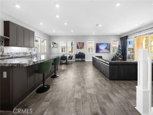 115  Frame  , Irvine, CA