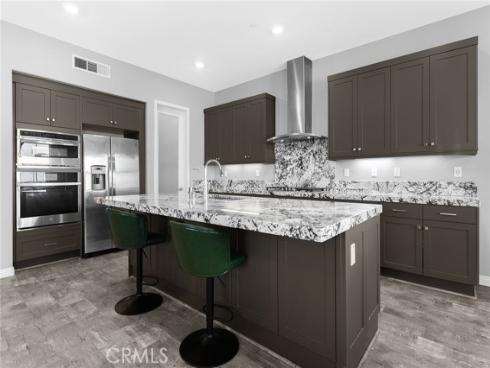 115  Frame  , Irvine, CA