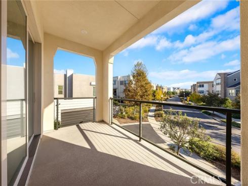 115  Frame  , Irvine, CA