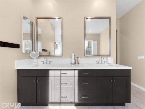 115  Frame  , Irvine, CA