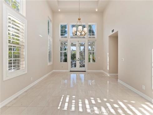 8  Nidden  , Irvine, CA