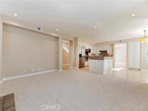 8  Nidden  , Irvine, CA