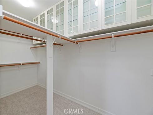 8  Nidden  , Irvine, CA