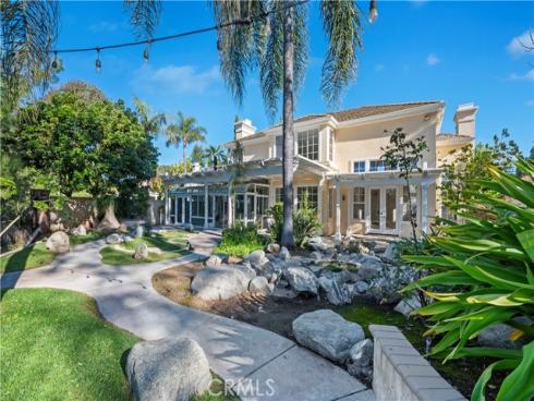 8  Nidden  , Irvine, CA