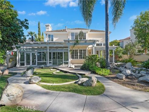 8  Nidden  , Irvine, CA