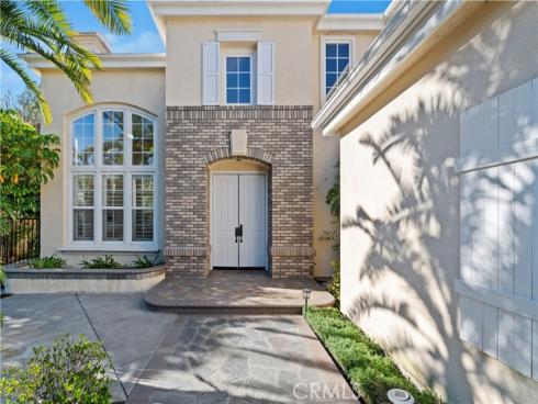 8  Nidden  , Irvine, CA