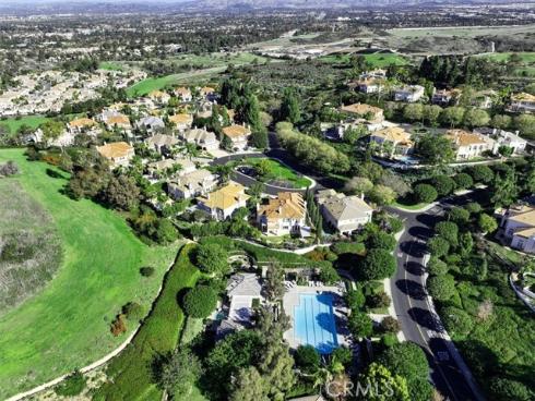 8  Nidden  , Irvine, CA