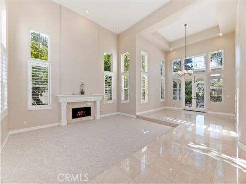 8  Nidden  , Irvine, CA