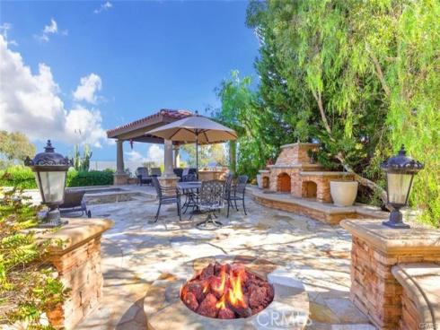 21  Ridgeview  , Irvine, CA