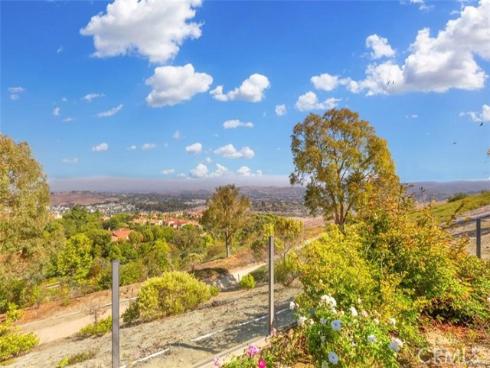 21  Ridgeview  , Irvine, CA