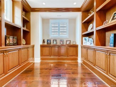 21  Ridgeview  , Irvine, CA