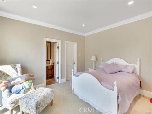 21  Ridgeview  , Irvine, CA