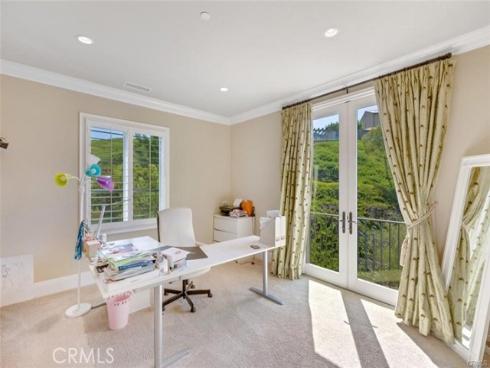 21  Ridgeview  , Irvine, CA