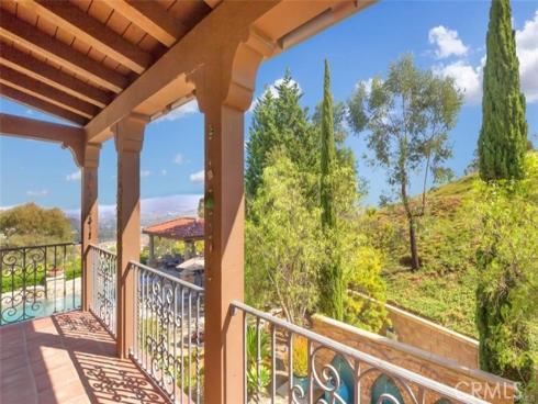 21  Ridgeview  , Irvine, CA