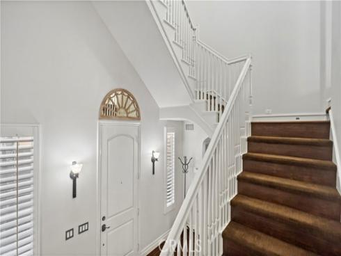 19  Inglenook  , Irvine, CA