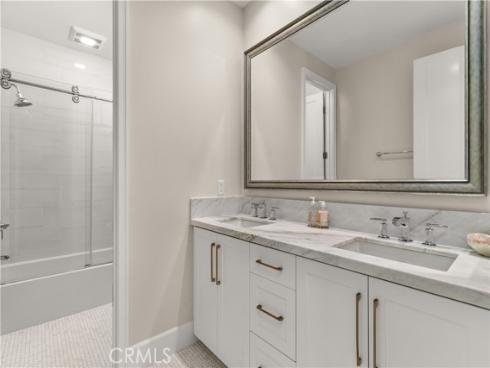 115 Sky Hts , Irvine, CA