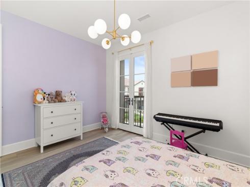 115 Sky Hts , Irvine, CA