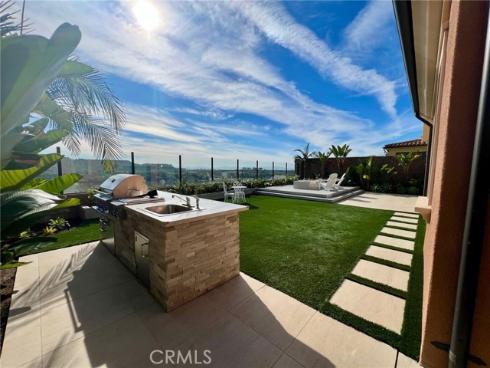 115 Sky Hts , Irvine, CA