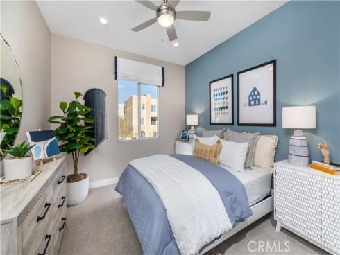 186  Carmine  , Irvine, CA