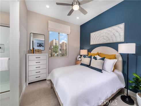 186  Carmine  , Irvine, CA