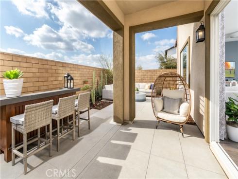 186  Carmine  , Irvine, CA