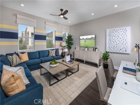 186  Carmine  , Irvine, CA