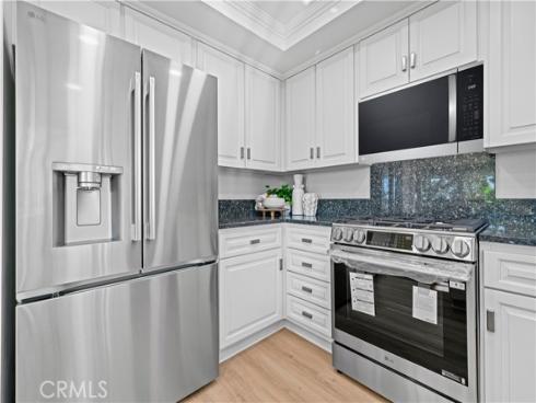 19  Las Brisas  10 , Irvine, CA