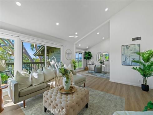 19  Las Brisas  10 , Irvine, CA