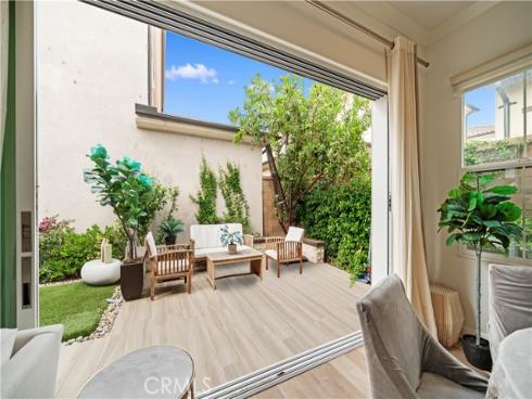 67  Runner  , Irvine, CA