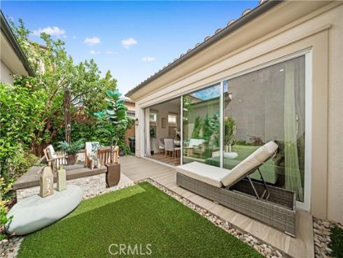 67  Runner  , Irvine, CA