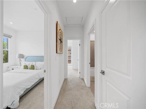 67  Runner  , Irvine, CA