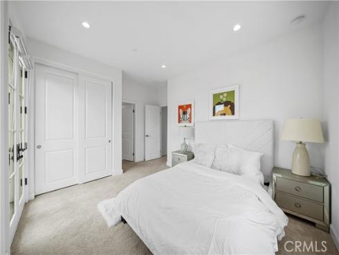 67  Runner  , Irvine, CA