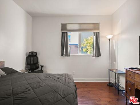 25  Delancy  , Irvine, CA