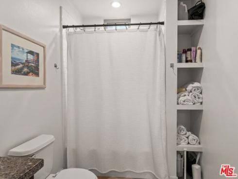 25  Delancy  , Irvine, CA