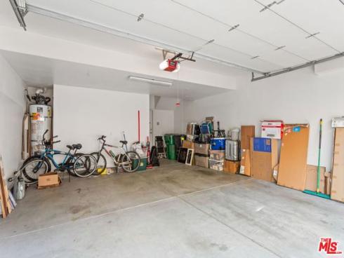 25  Delancy  , Irvine, CA