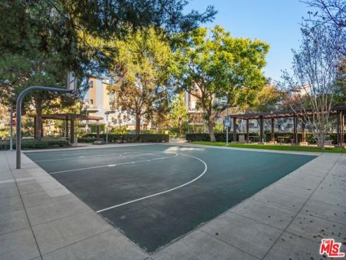 25  Delancy  , Irvine, CA