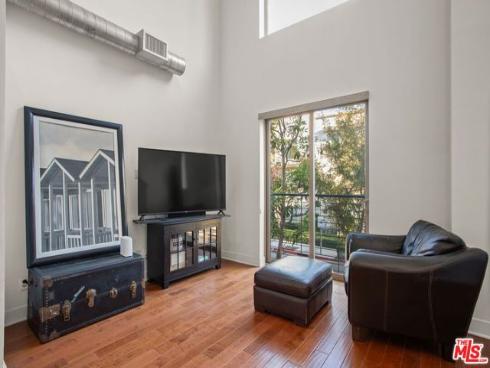 25  Delancy  , Irvine, CA