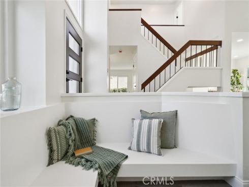 27  New Meadow  , Irvine, CA