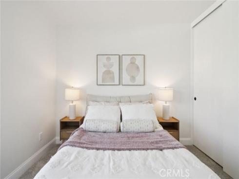 27  New Meadow  , Irvine, CA