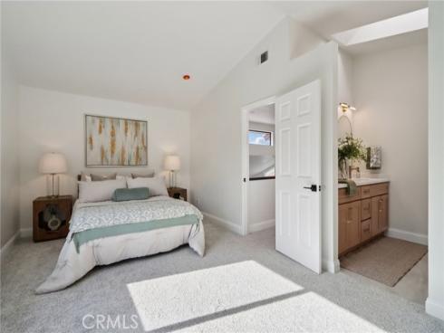 27  New Meadow  , Irvine, CA