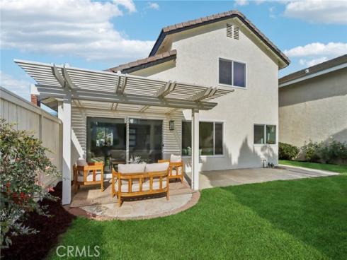 27  New Meadow  , Irvine, CA