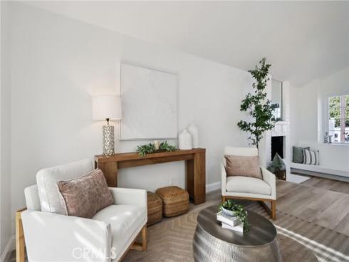 27  New Meadow  , Irvine, CA