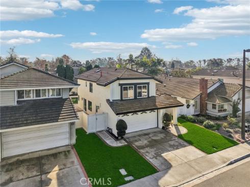 27  New Meadow  , Irvine, CA