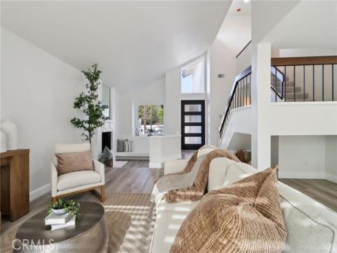 27  New Meadow  , Irvine, CA