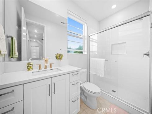 119  Glance  , Irvine, CA