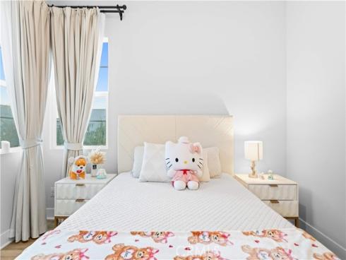 119  Glance  , Irvine, CA