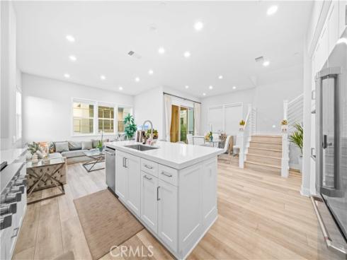 119  Glance  , Irvine, CA